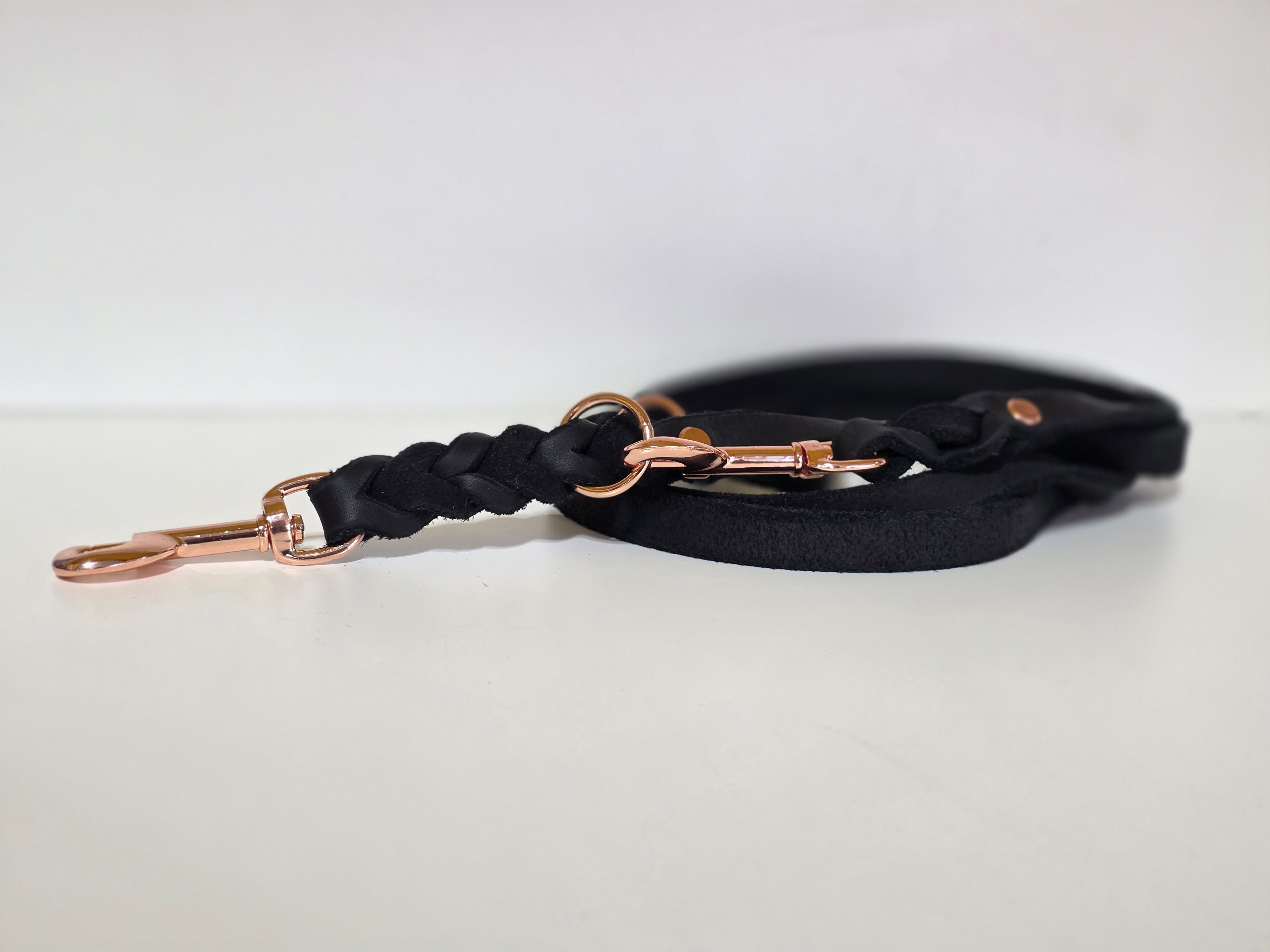 Lederleine "schwarz"