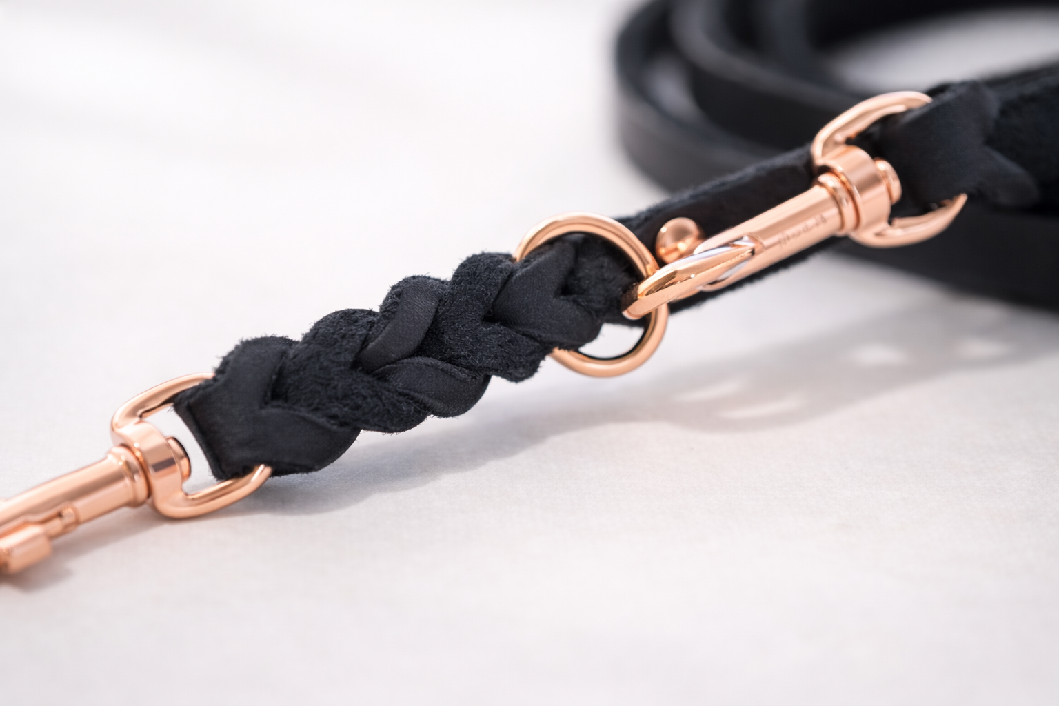 Lederleine "schwarz"